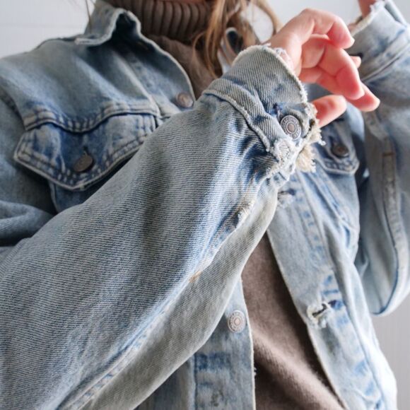 Thrashed 80s Levi's Denim Trucker Jacket - Picture 3 of 8